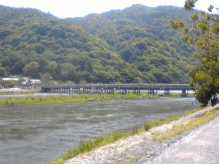 2010 06.17-04 京都 渡月橋2.JPG